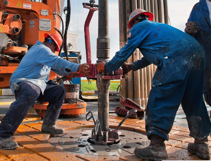 توفير العمالة